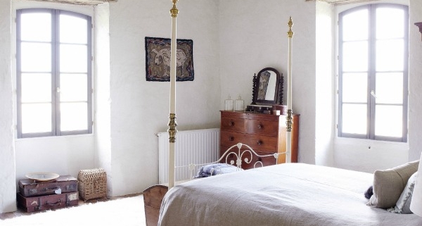 Manoir master bedroom photograph